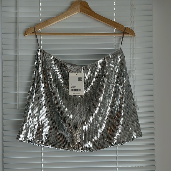 Skirt - Picture 1 of 6